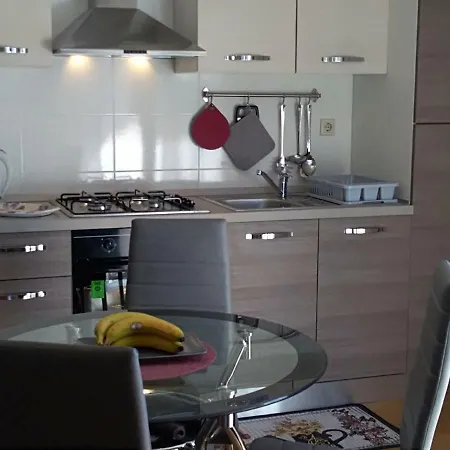 Suzy Apartment *
